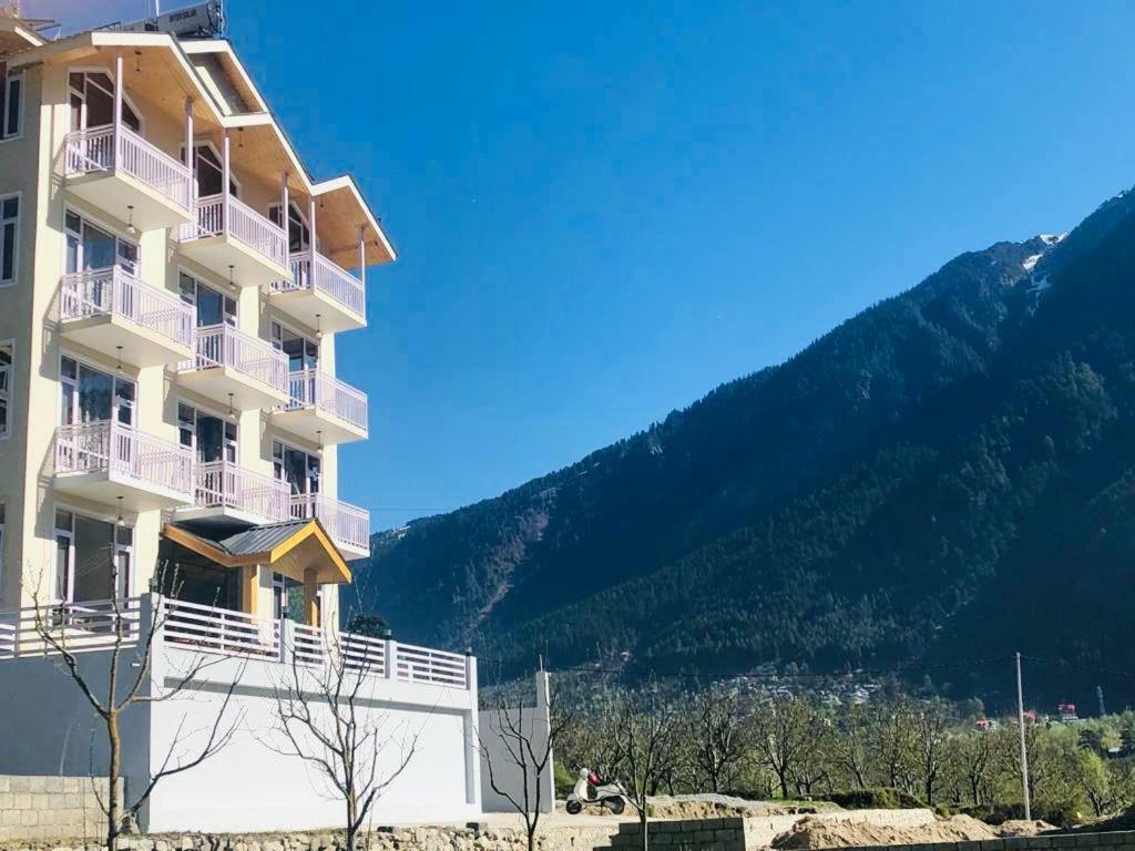 Pashmina Hotel Manāli Eksteriør billede