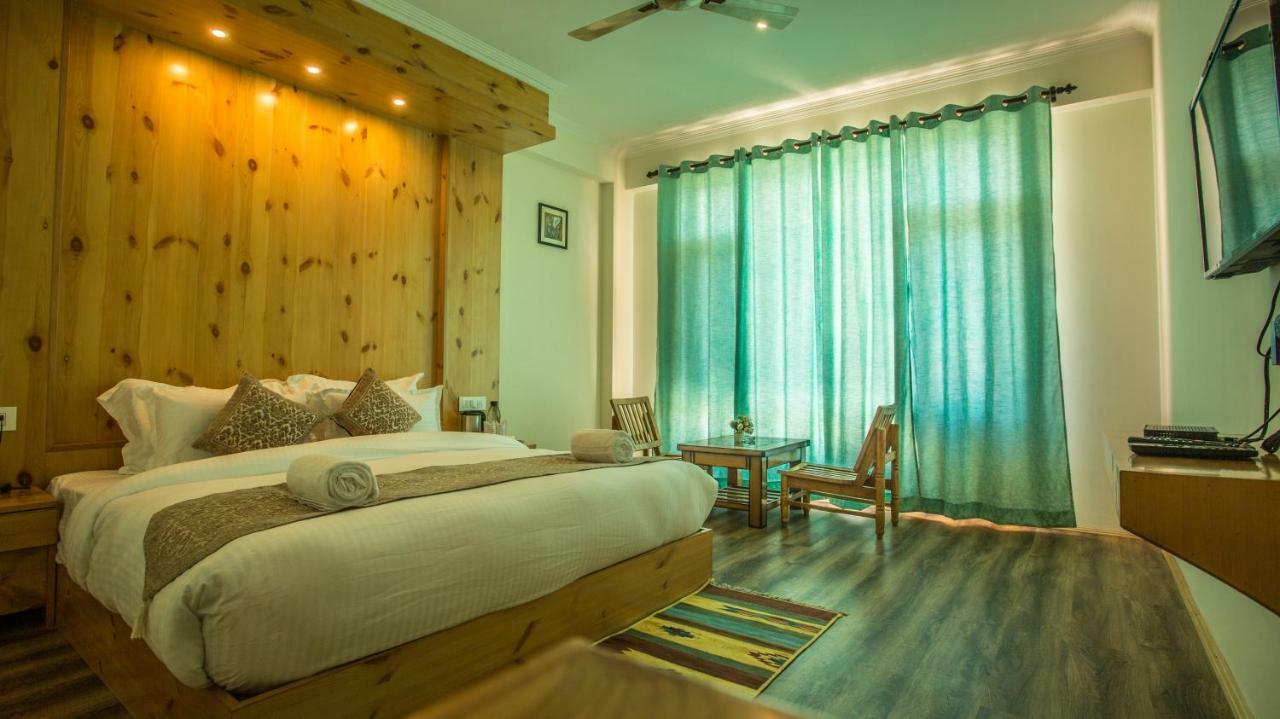Pashmina Hotel Manāli Eksteriør billede
